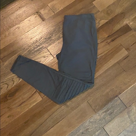 Plus Size Full Length Moto Leggings - Picture 4 of 6